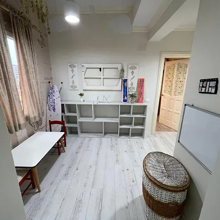 Διαμέρισμα Jona Lovely Two Bedroom Ap *