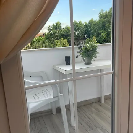 Διαμέρισμα Jona Lovely Two Bedroom Ap Τίρανα