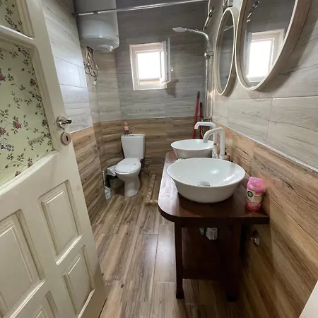 Διαμέρισμα Jona Lovely Two Bedroom Ap Τίρανα